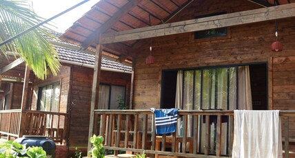 Jungle Wood House Home Stay Room Type - Family Wooden Loft Room
