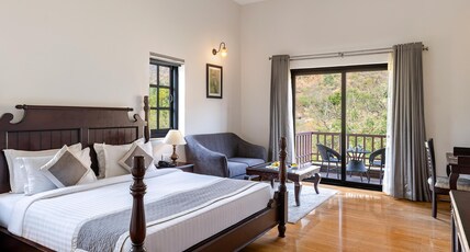 The Hunting Lodge - Luxury Resort in Udaipur Room Type - Hill view suite with balcony