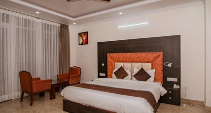 Hotel White Pearl- 2 km from Chail Palace & Stone Shiv Temple Room Type - Deluxe Room | Private Balcony | Jungle View Hotel White Pearl- 2 km from Chail Palace & Stone Shiv Temple Room Type - Deluxe Room | Private Balcony | Jungle View