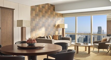 Park Hyatt Guangzhou Room Type - Executive Suite, 1 King Bed, Skyline View Park Hyatt Guangzhou Room Type - Executive Suite, 1 King Bed, Skyline View