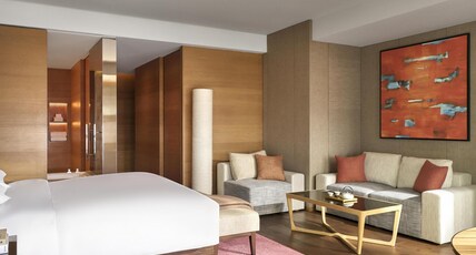 Park Hyatt Guangzhou Room Type - 1 King Bed, City View, Deluxe Park Hyatt Guangzhou Room Type - 1 King Bed, City View, Deluxe
