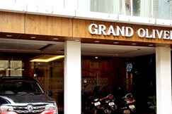 GRAND OLIVER