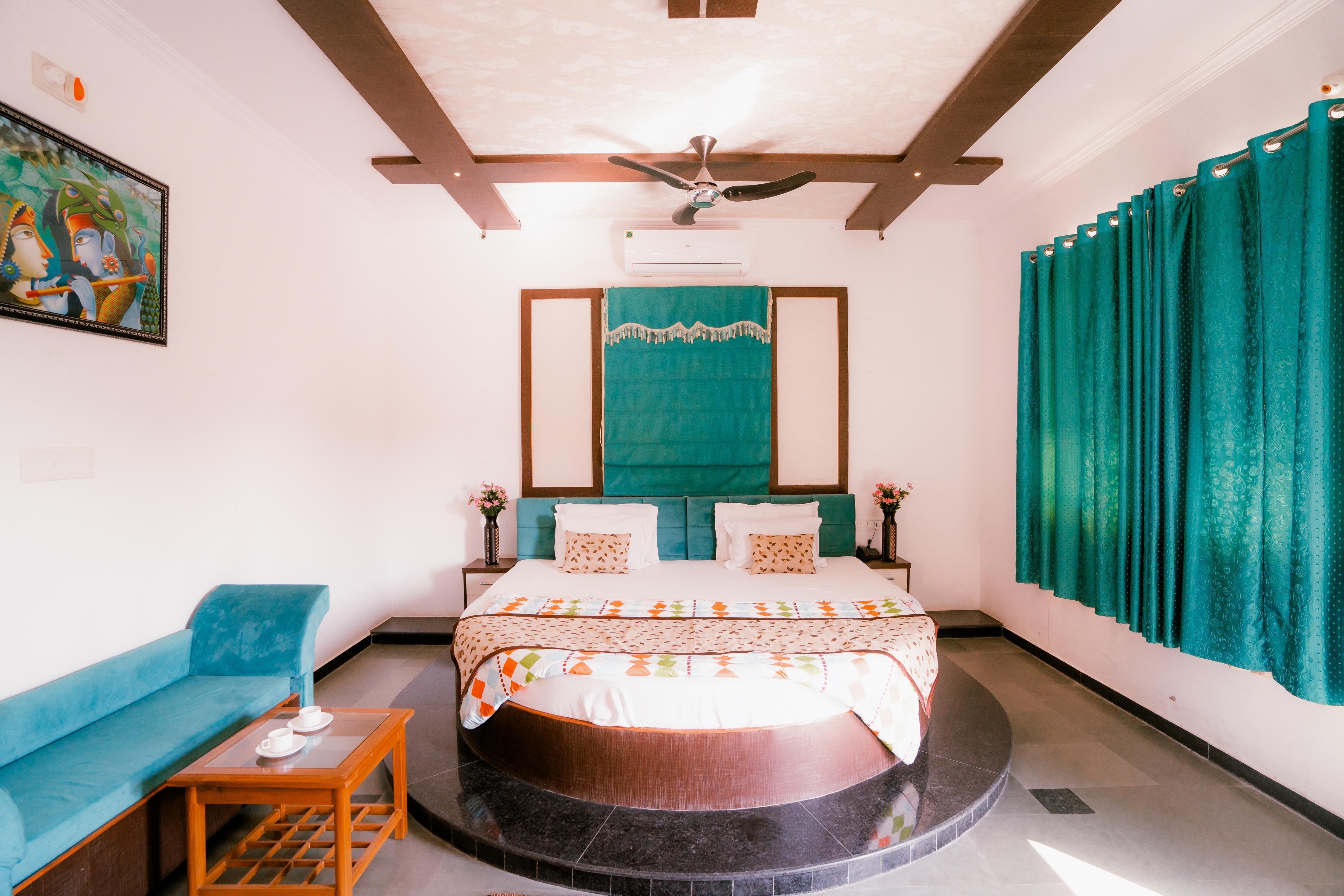 Hari Priya Resort Udaipur Room Type - Luxury Suite Ac Room