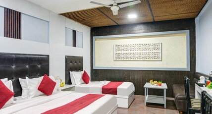 Hotel Heritage Home Paharganj - 3 mins from Railway Station Room Type - Deluxe Triple Room