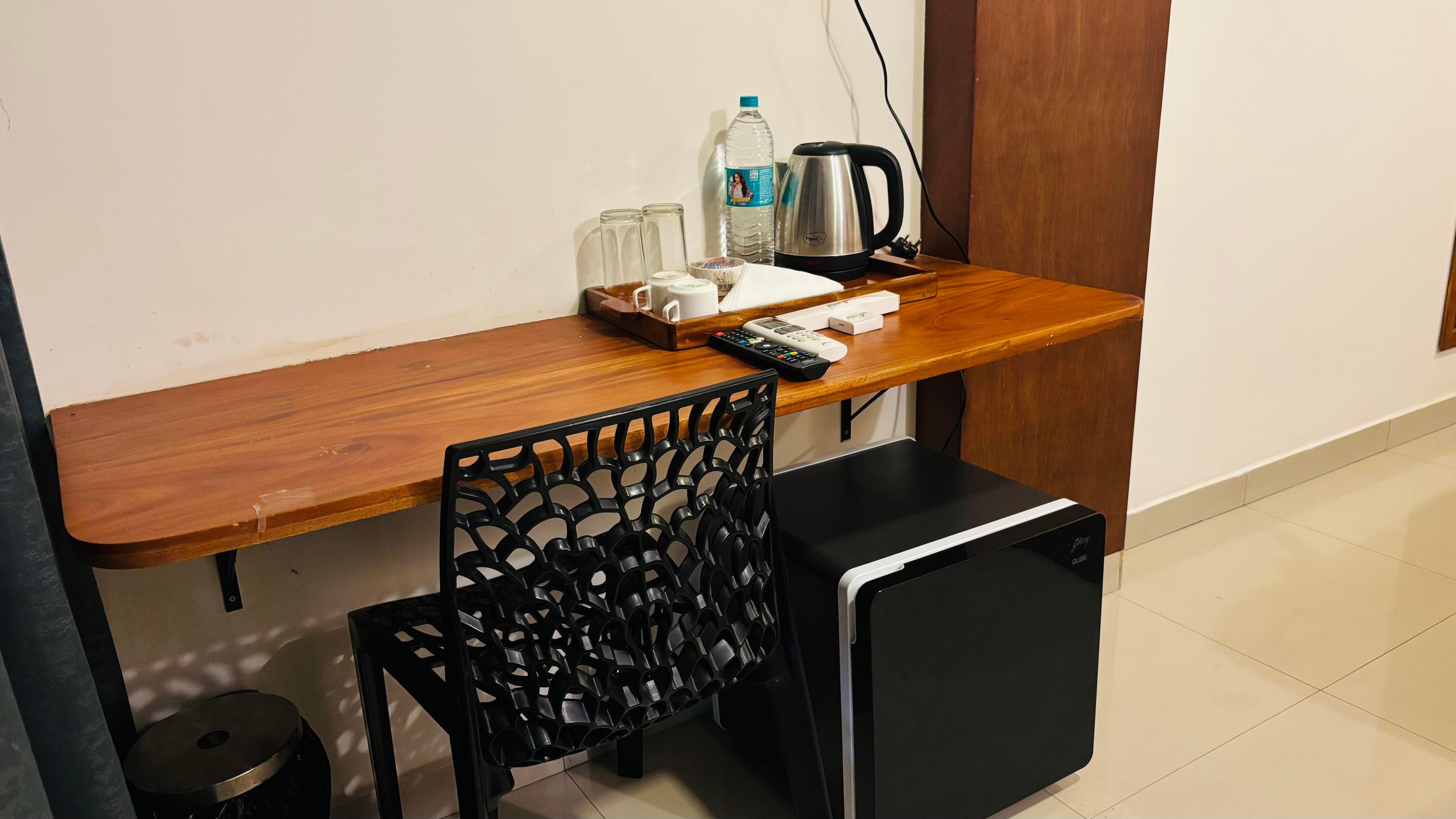 Rio Rooms Near Mims Hospital - Tap to explore photos