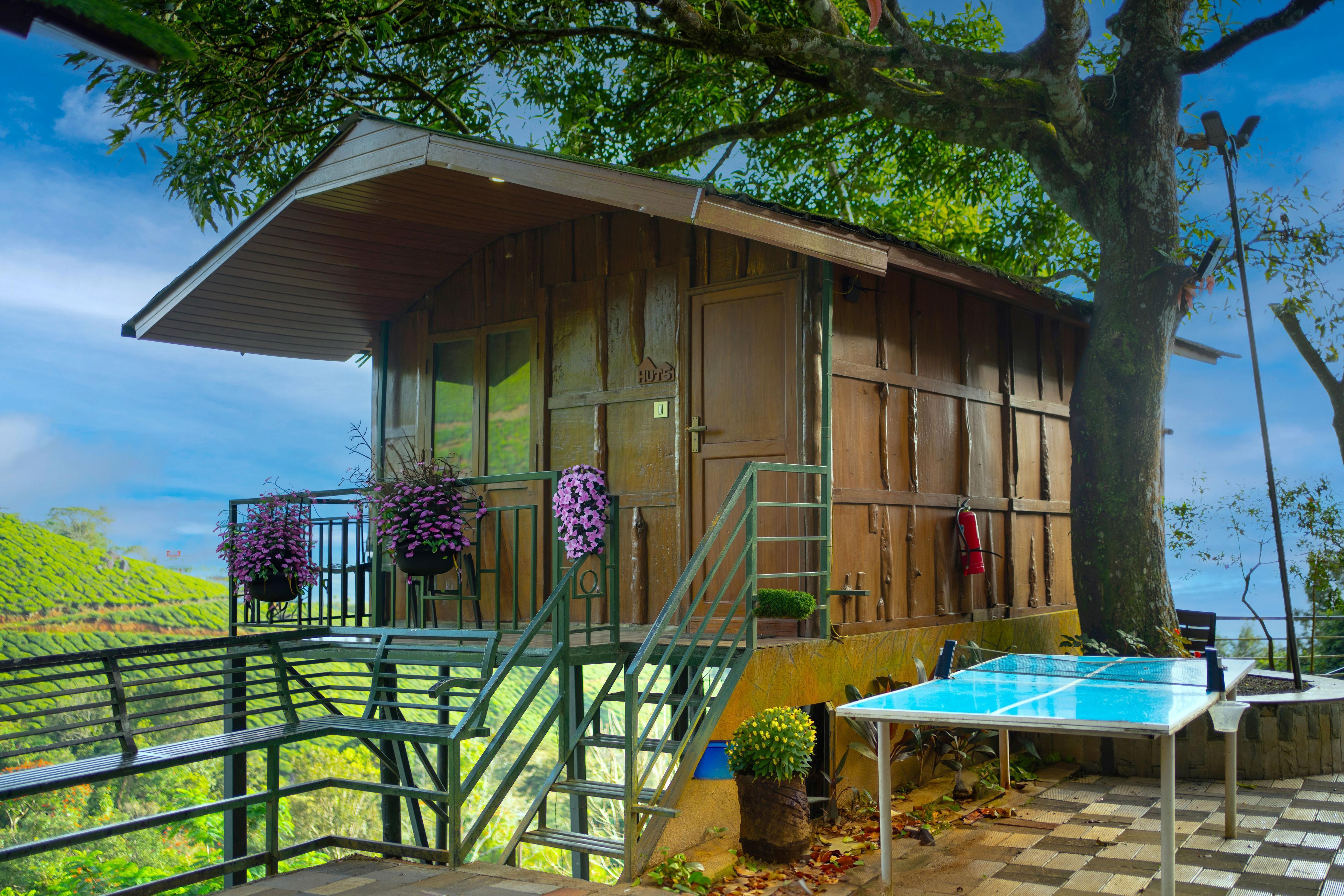 Grand Valley Room Type - PREMIUM HUT VALLEY VIEW With Balcony