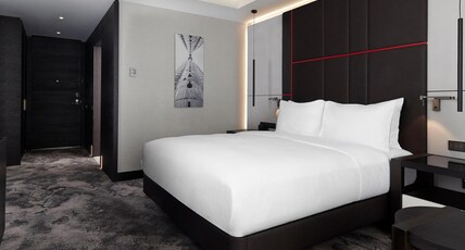 Hilton Belgrade Room Type - KING DELUXE ROOM