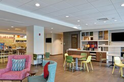 Home2 Suites by Hilton Tampa USF Near Busch Gardens