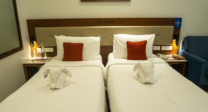 Sobit Sarovar Portico Room Type - Deluxe Twin Room with Balcony