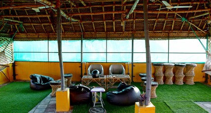 Nomad House Pondicherry | Dorms & Wi-Fi Room Type - Bed in 4-Bed Mixed Dormitory Room 3