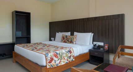 Summit Green Lake Tea Resort & Spa. Room Type - Deluxe Room Summit Green Lake Tea Resort & Spa. Room Type - Deluxe Room