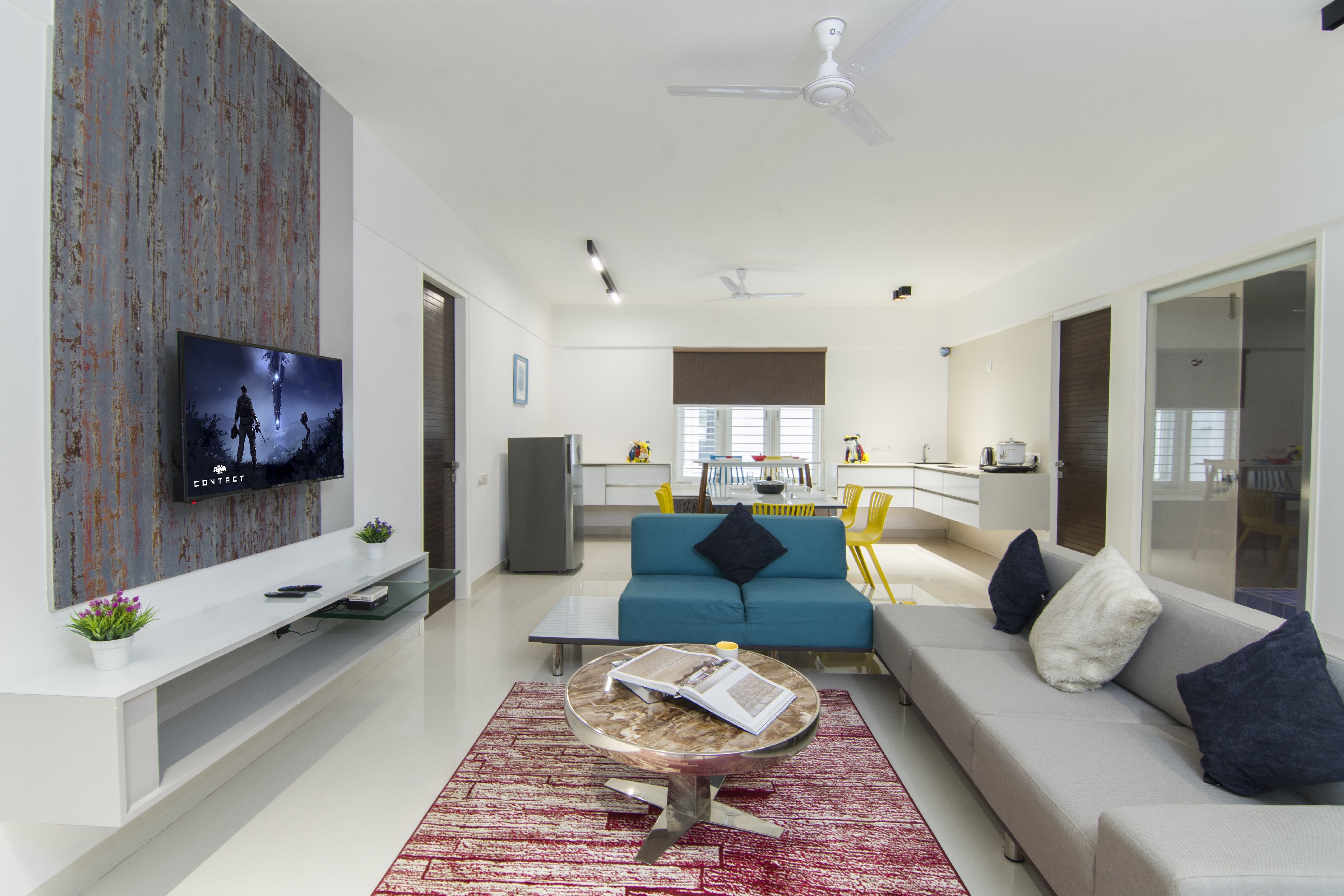Flamingos Apt|Only Families & Married Couples Allowed - Tap to explore photos