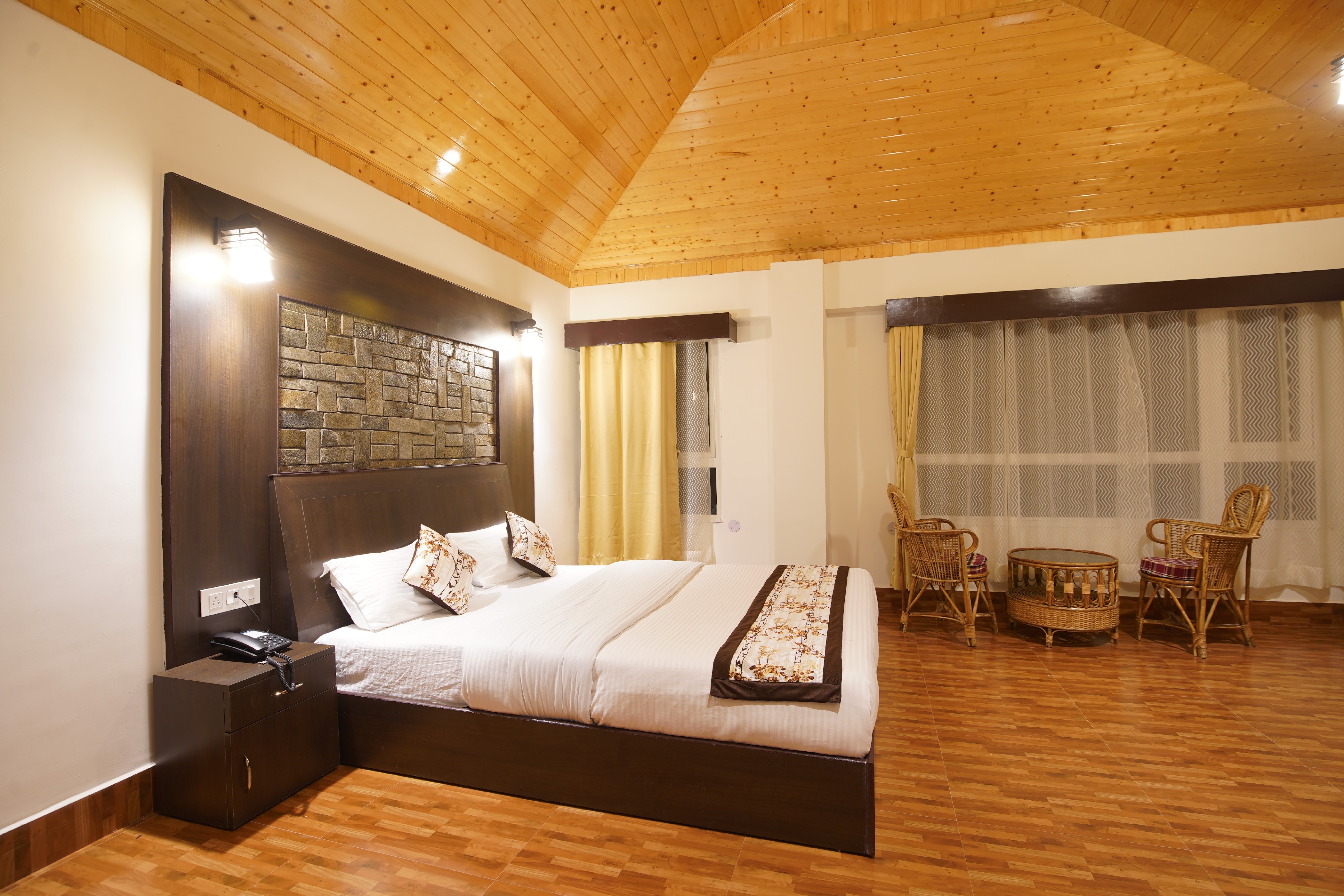 Ratna Vajra Vatika Room Type - SUPERIOR DOUBLE ATTIC VALLEY VIEW ROOMS