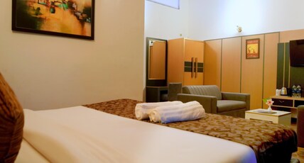 MARVEL HILLS RESORT Room Type - Premium Log Hut With Balcony