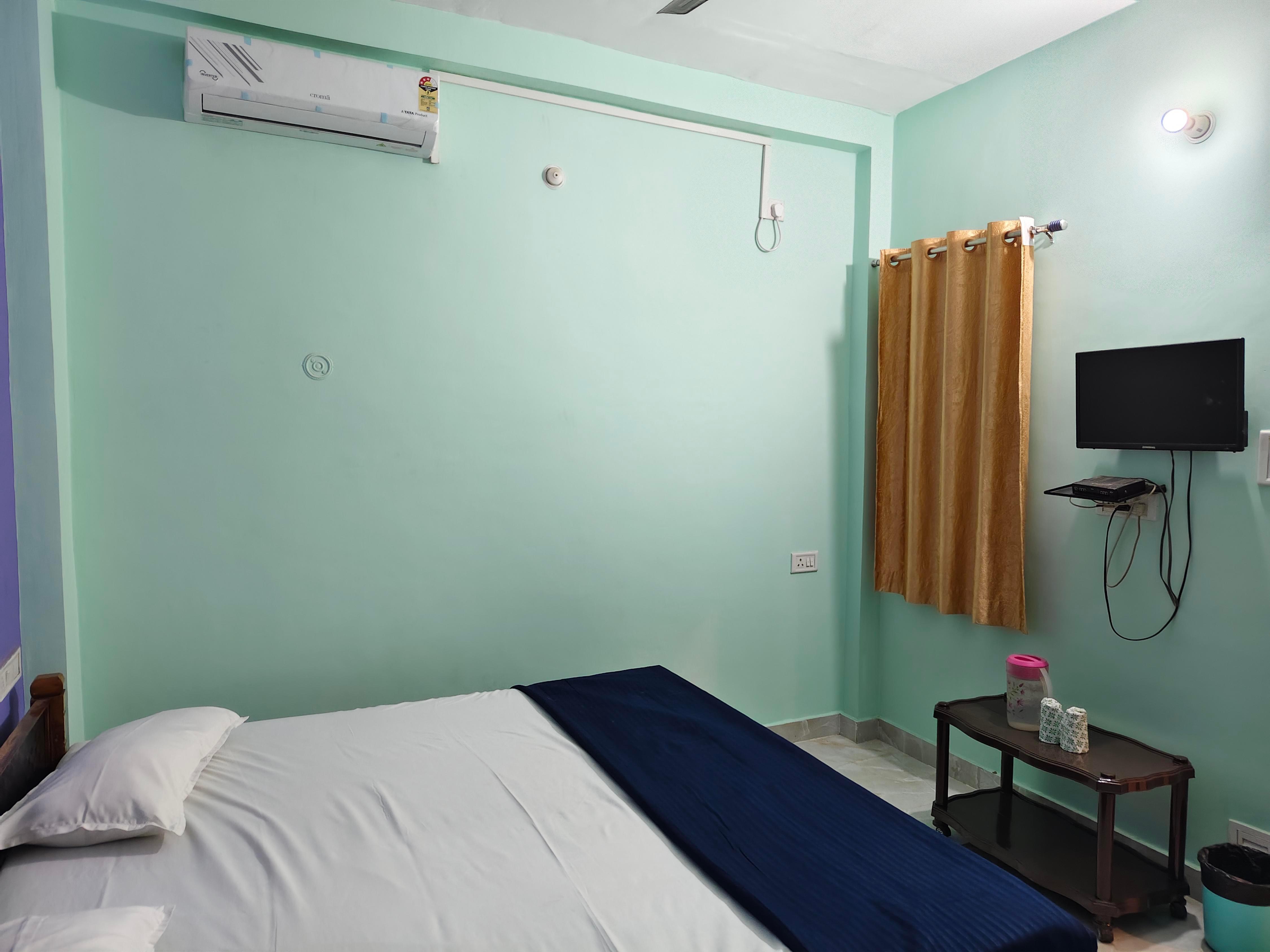 Mayur Paying Guest House