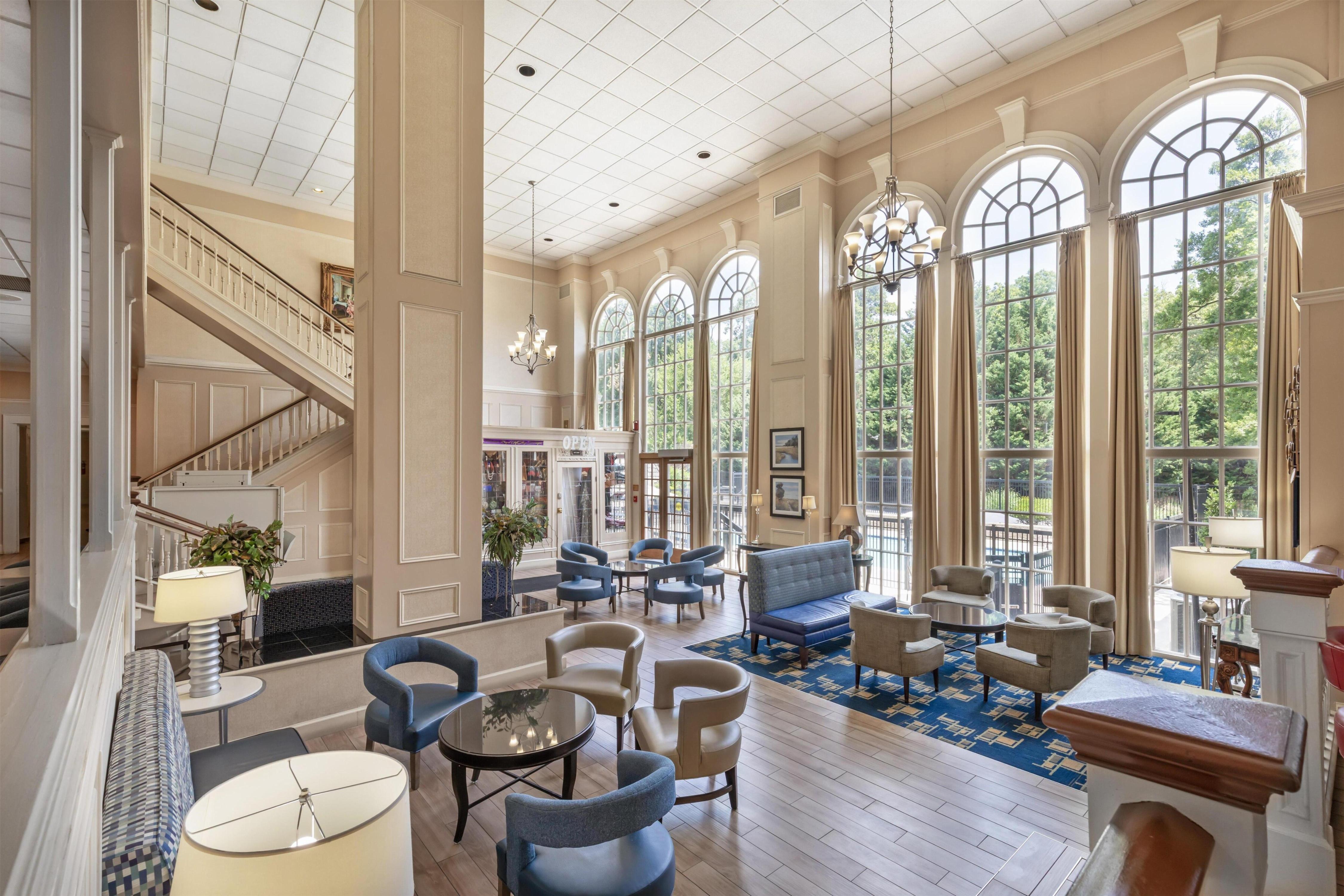 Best Western Capital Beltway - Tap to explore photos