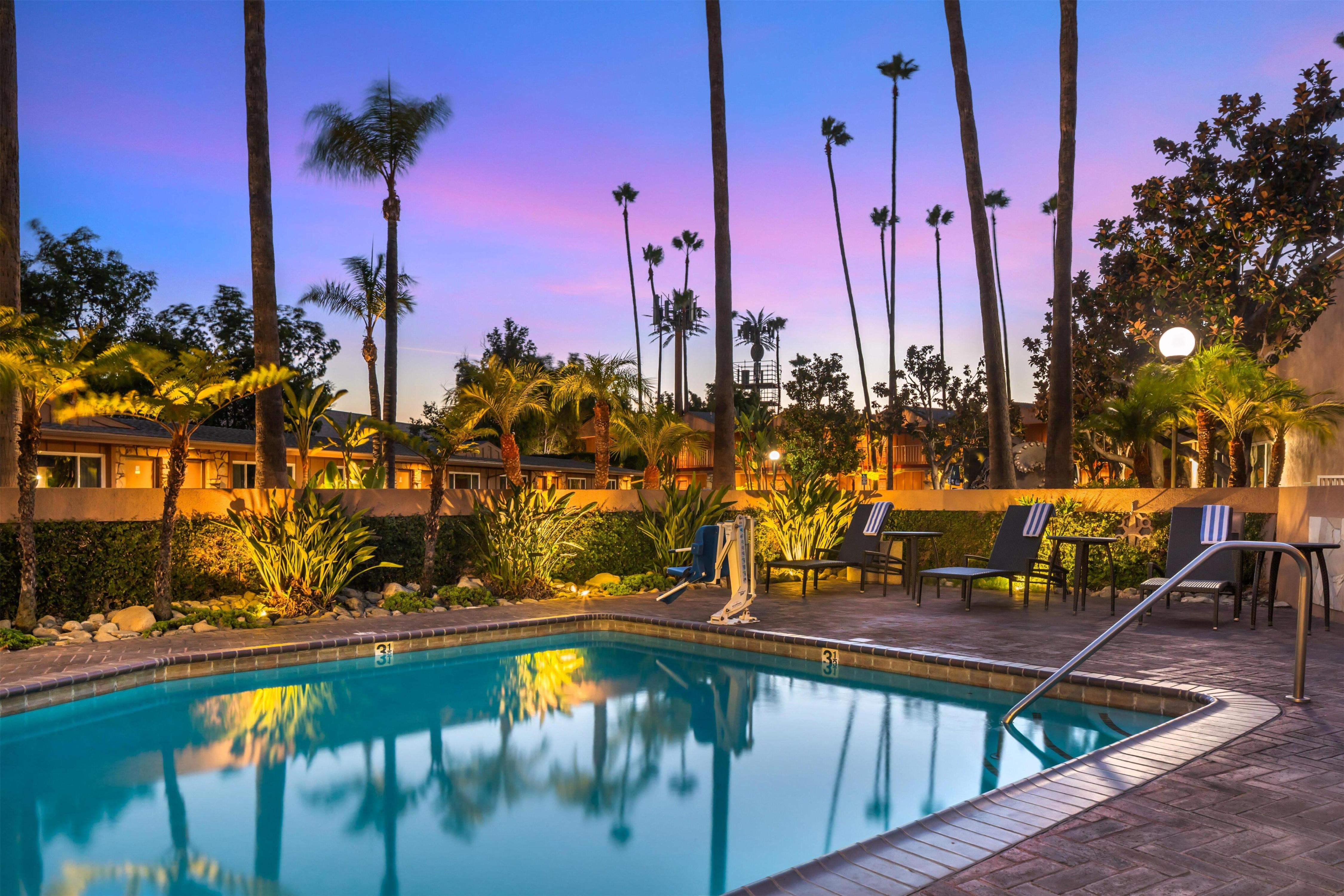 Best Western Pine Tree Motel - Tap to explore photos