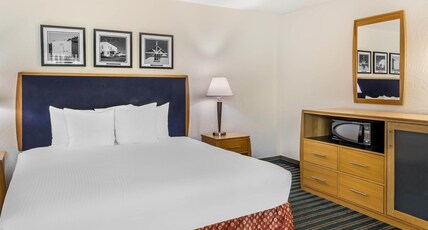 Best Western Pine Tree Motel Room Type - 1 King Bed, Non-Smoking, Patio, Pool View, Microwave And Refrigerator, Wi-Fi, Continental Breakfast Best Western Pine Tree Motel Room Type - 1 King Bed, Non-Smoking, Patio, Pool View, Microwave And Refrigerator, Wi-Fi, Continental Breakfast