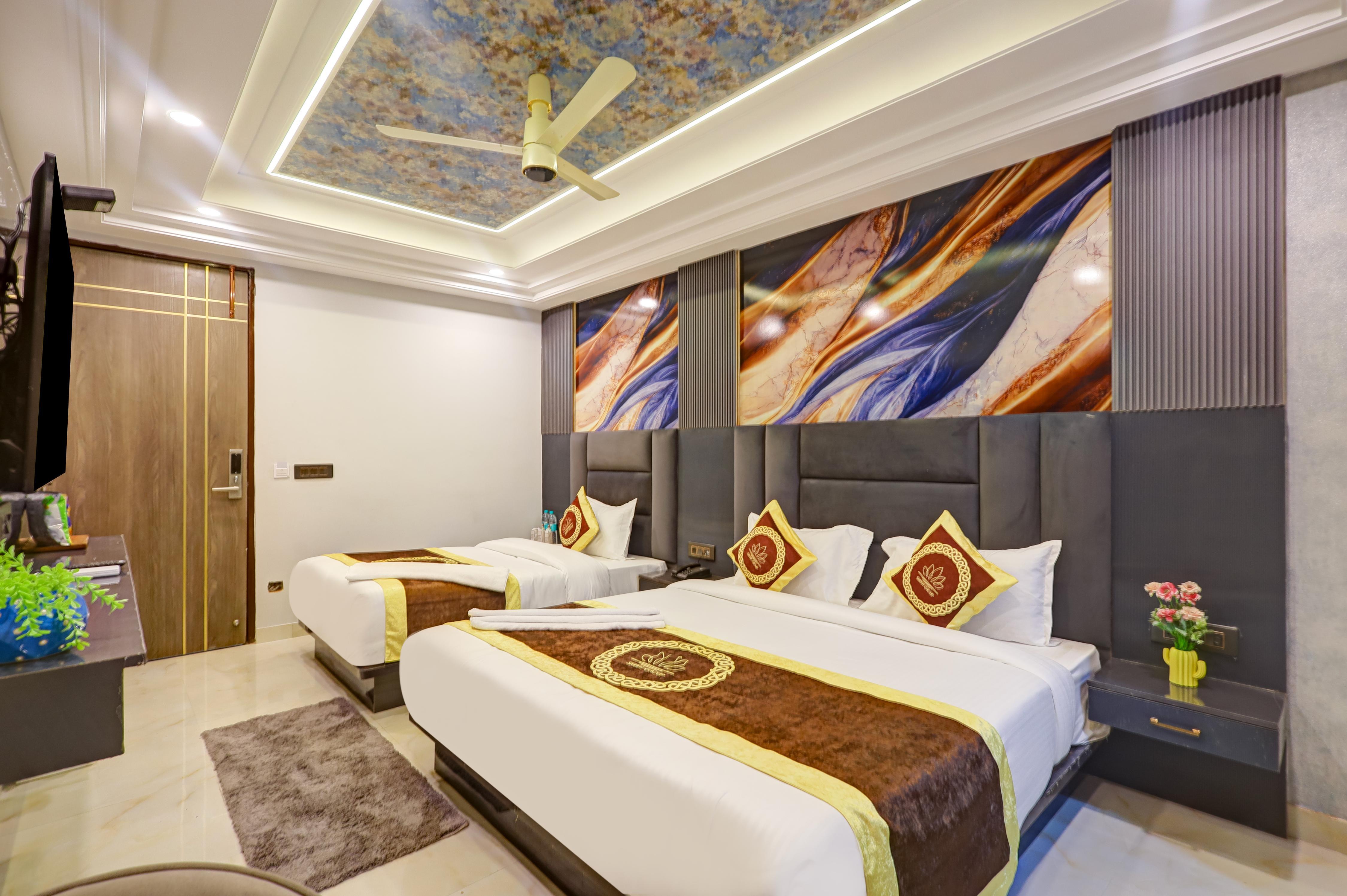 Hotel Premium Suites - Tap to explore photos