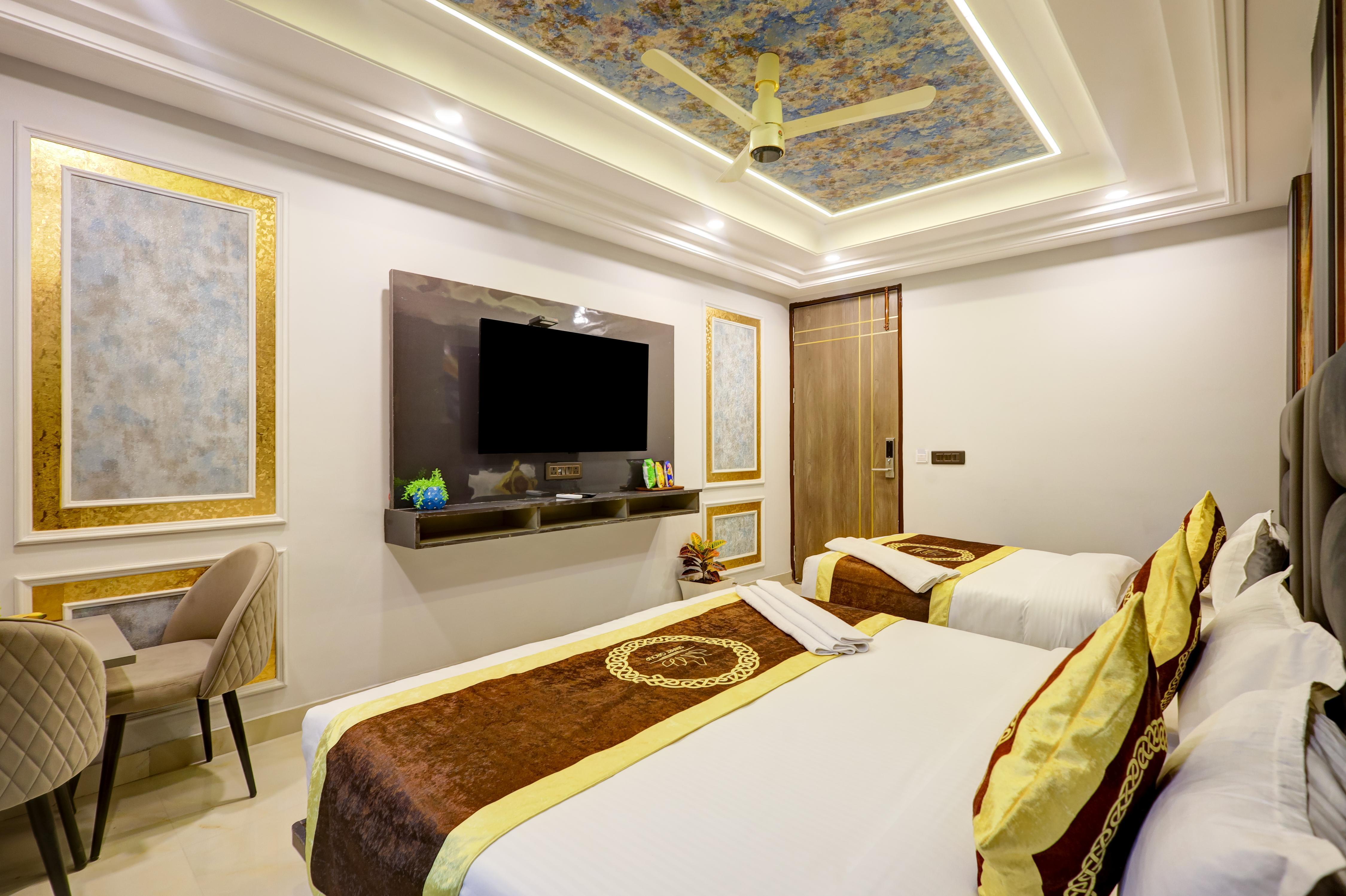 Hotel Premium Suites - Tap to explore photos