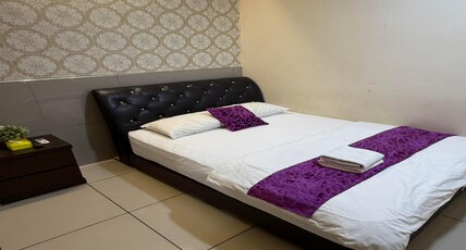Collection O Shah Alam Near Icity Mall Formerly Mimilala Room Type - Deluxe Queen
