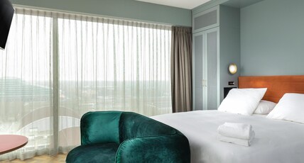 Olympic Hotel Amsterdam Room Type - Bronze Room Canal View