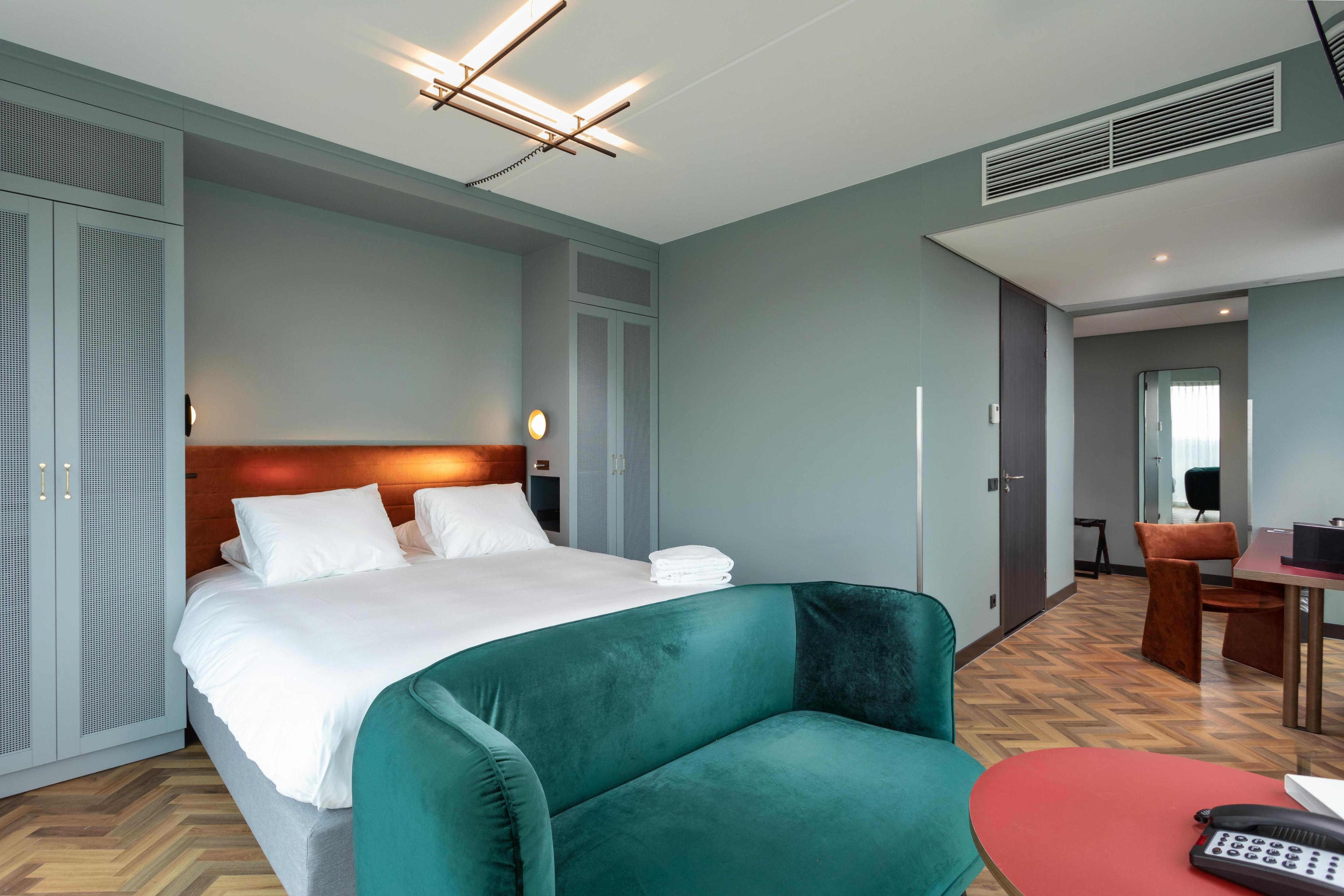 Olympic Hotel Amsterdam - Tap to explore photos
