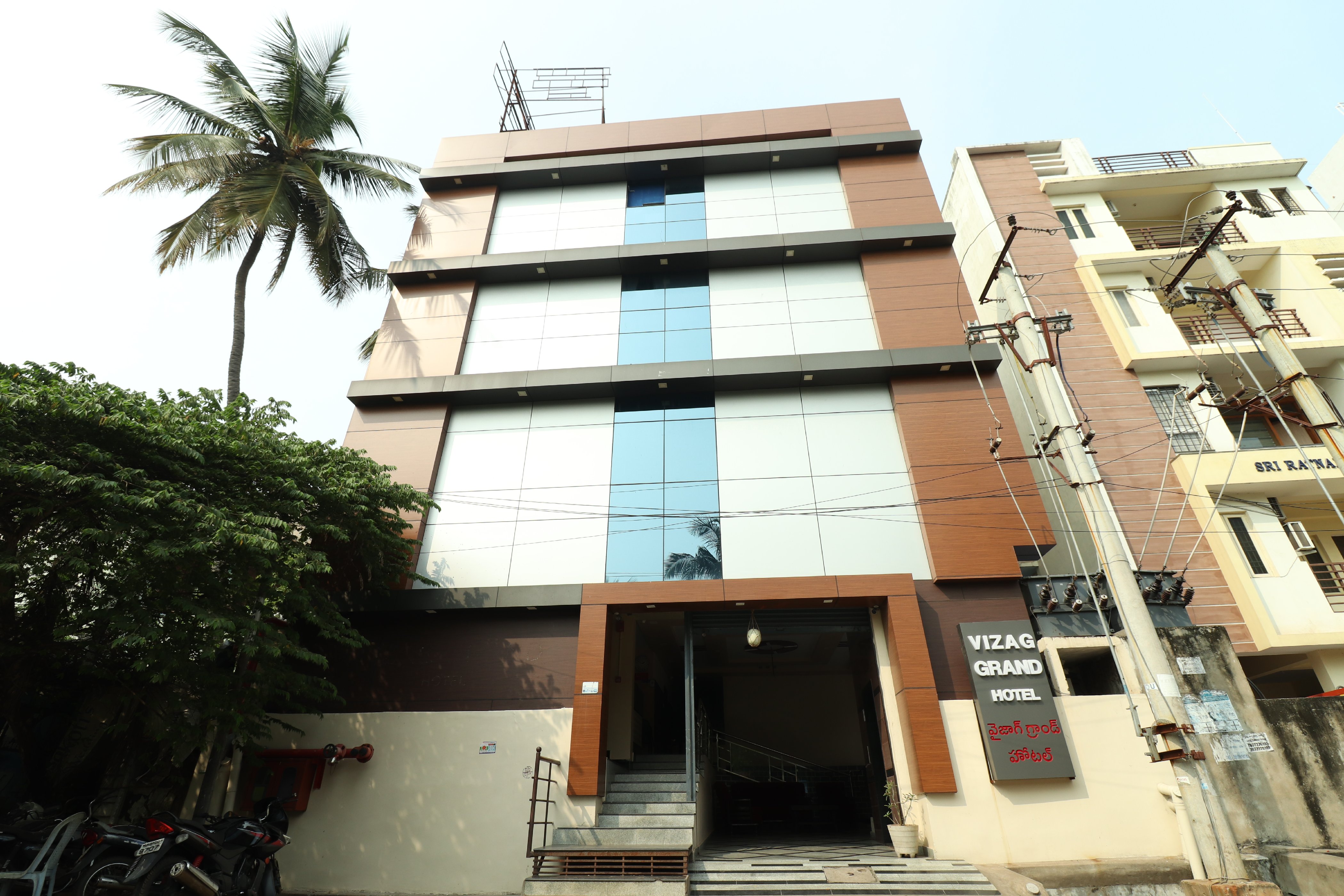 Vizag Grand Hotel - RTC Complex, Visakhapatnam