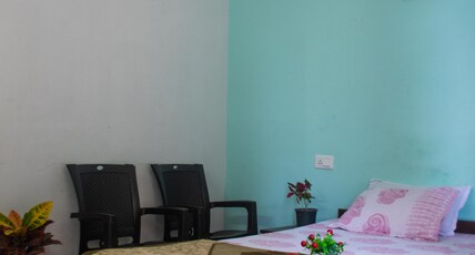 Sunset Point Homestay Room Type - Forest view room With Balcony