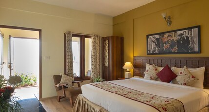 Sherlock Homes Room Type - Deluxe Mountain room