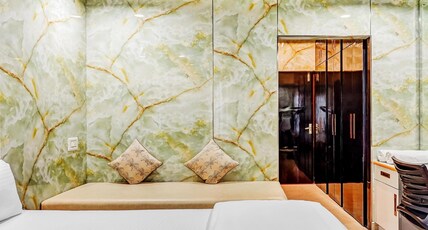 Clouds Serviced Apartments | Rooms & Wi-Fi Room Type - Deluxe Room