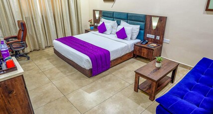 Anna Residency - White Town Room Type - Elite Studio with Private Dressing Room