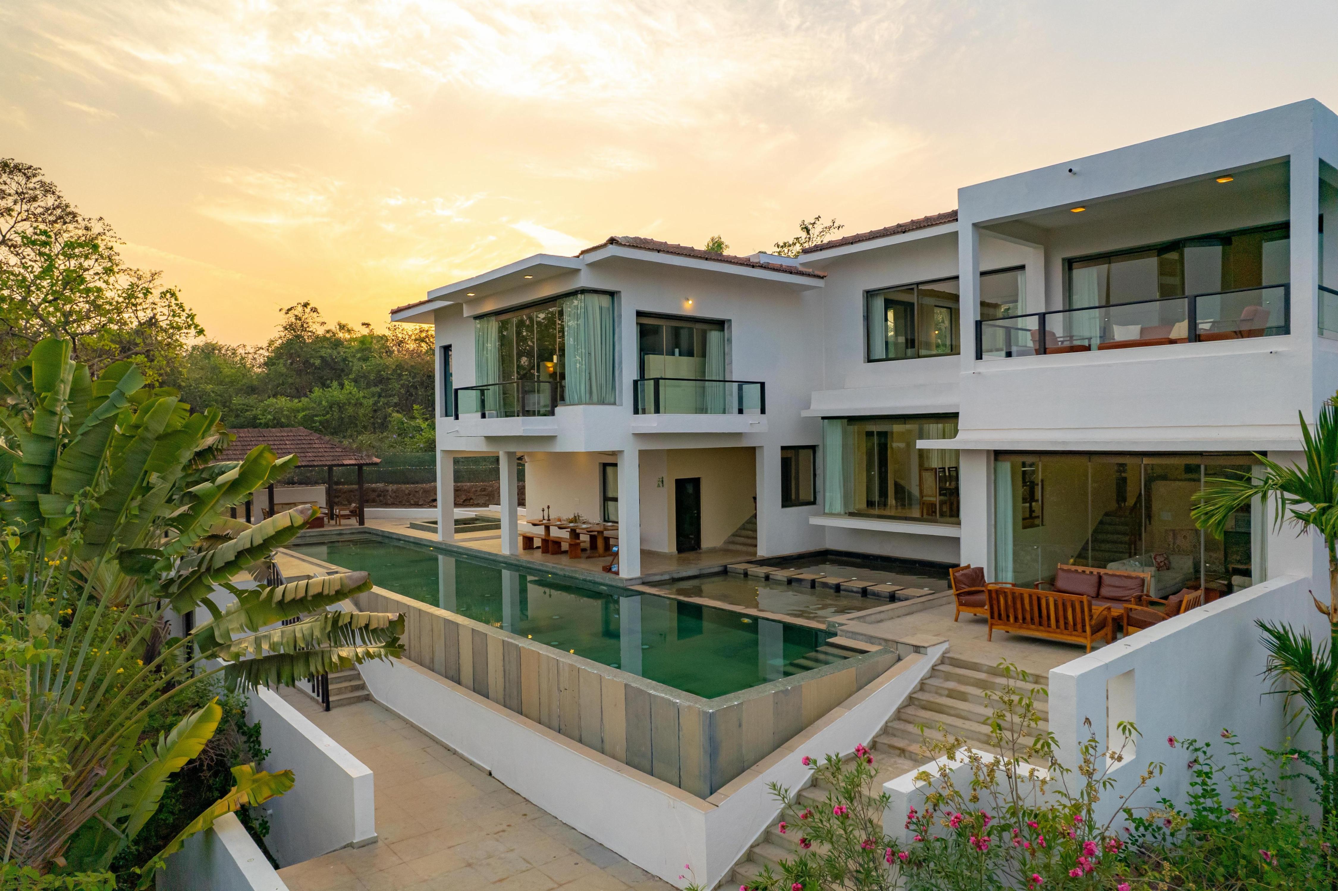 Hireavilla | Cliffhouse - 5BHK Hilltop Villa with Private Pool