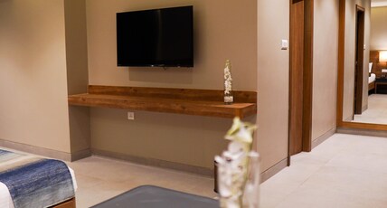 Cosmique Clarks Inn Suites Goa Room Type - Executive AC room with King Bed