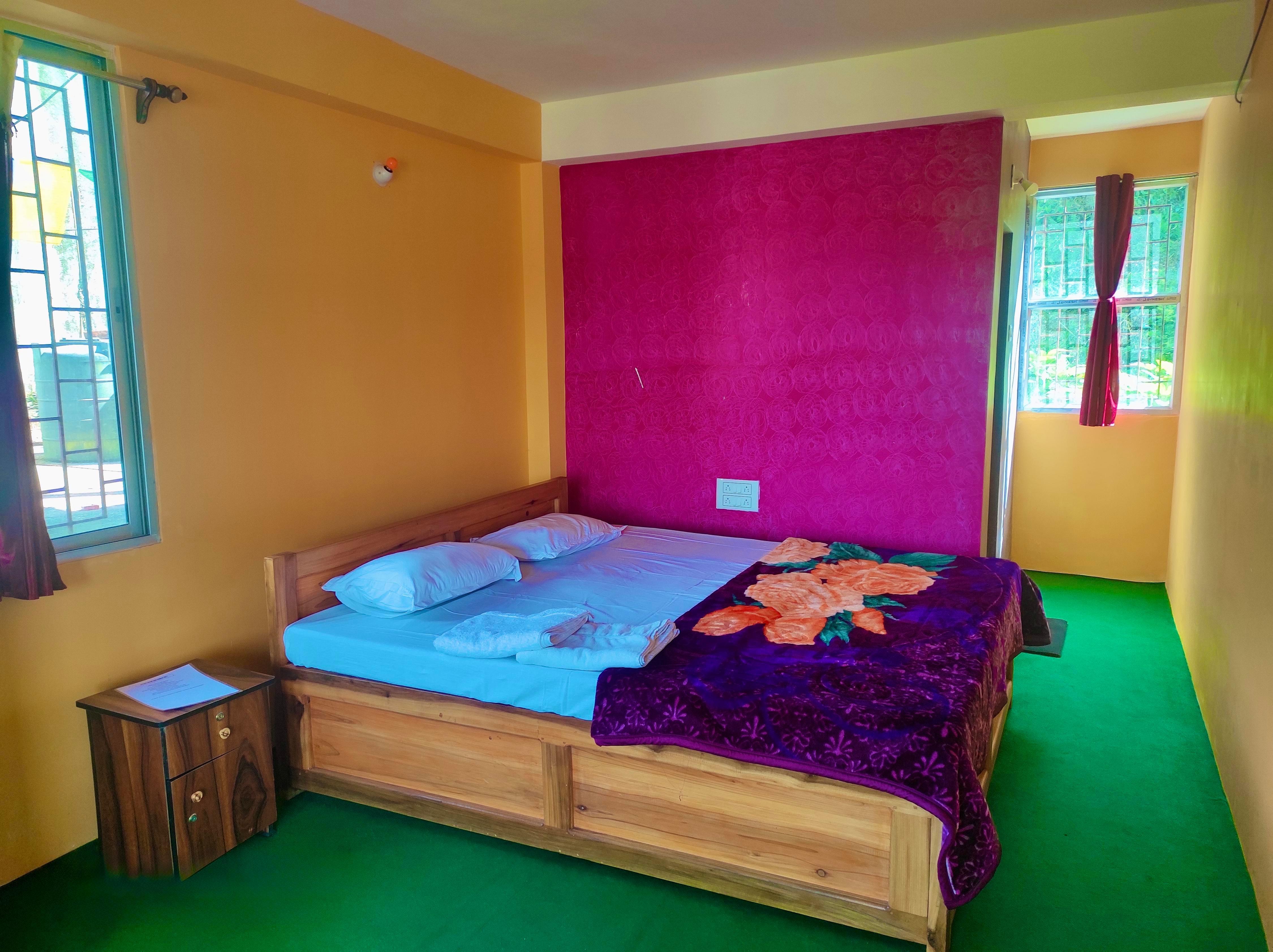Golden Sunview Homestay - Tap to explore photos