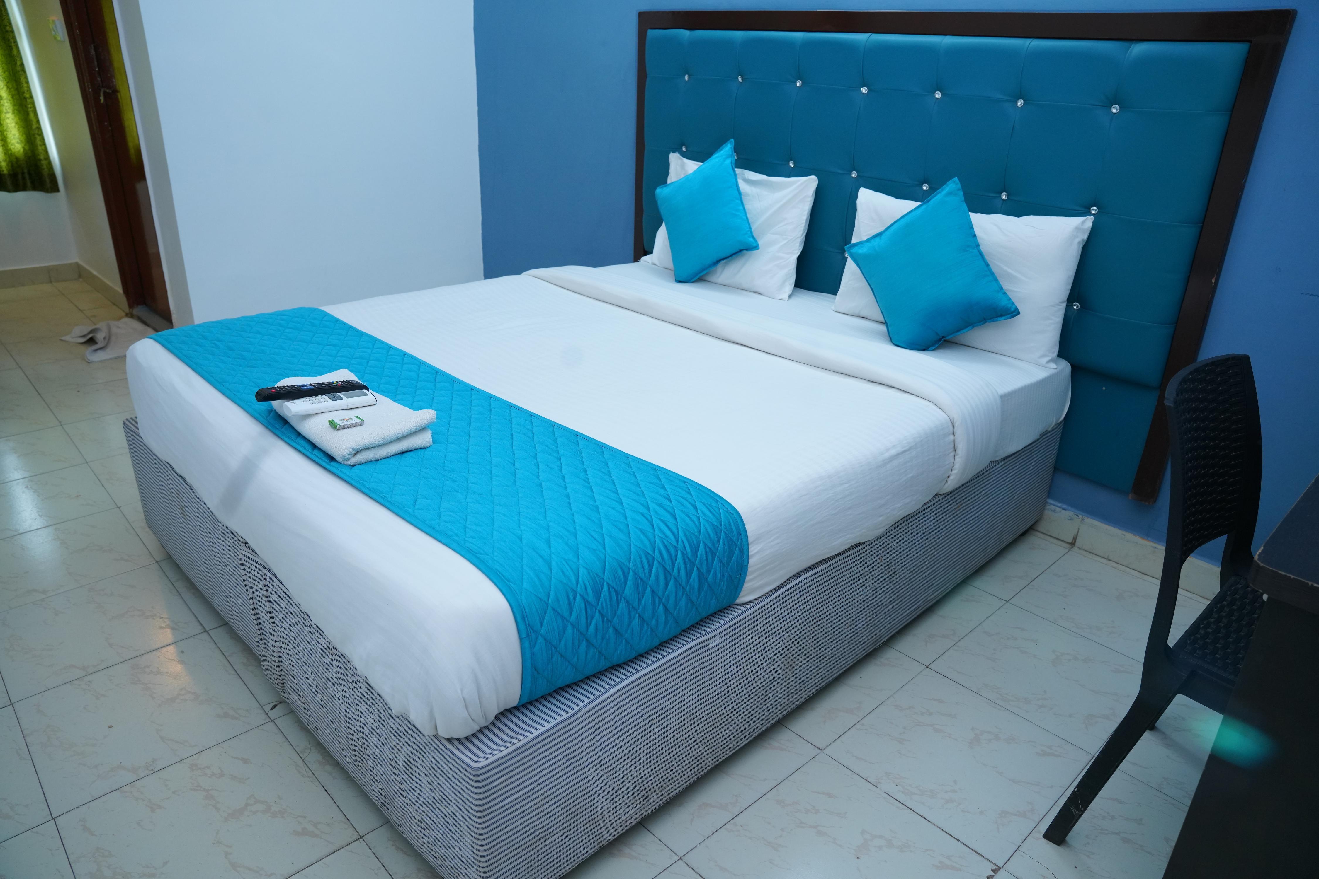 F5 Hospitality Services - Tap to explore photos