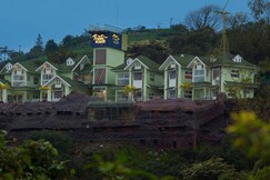 Foggy Knolls Resort