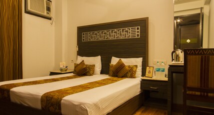 Hotel Sanskar Heights Room Type - Compact Room