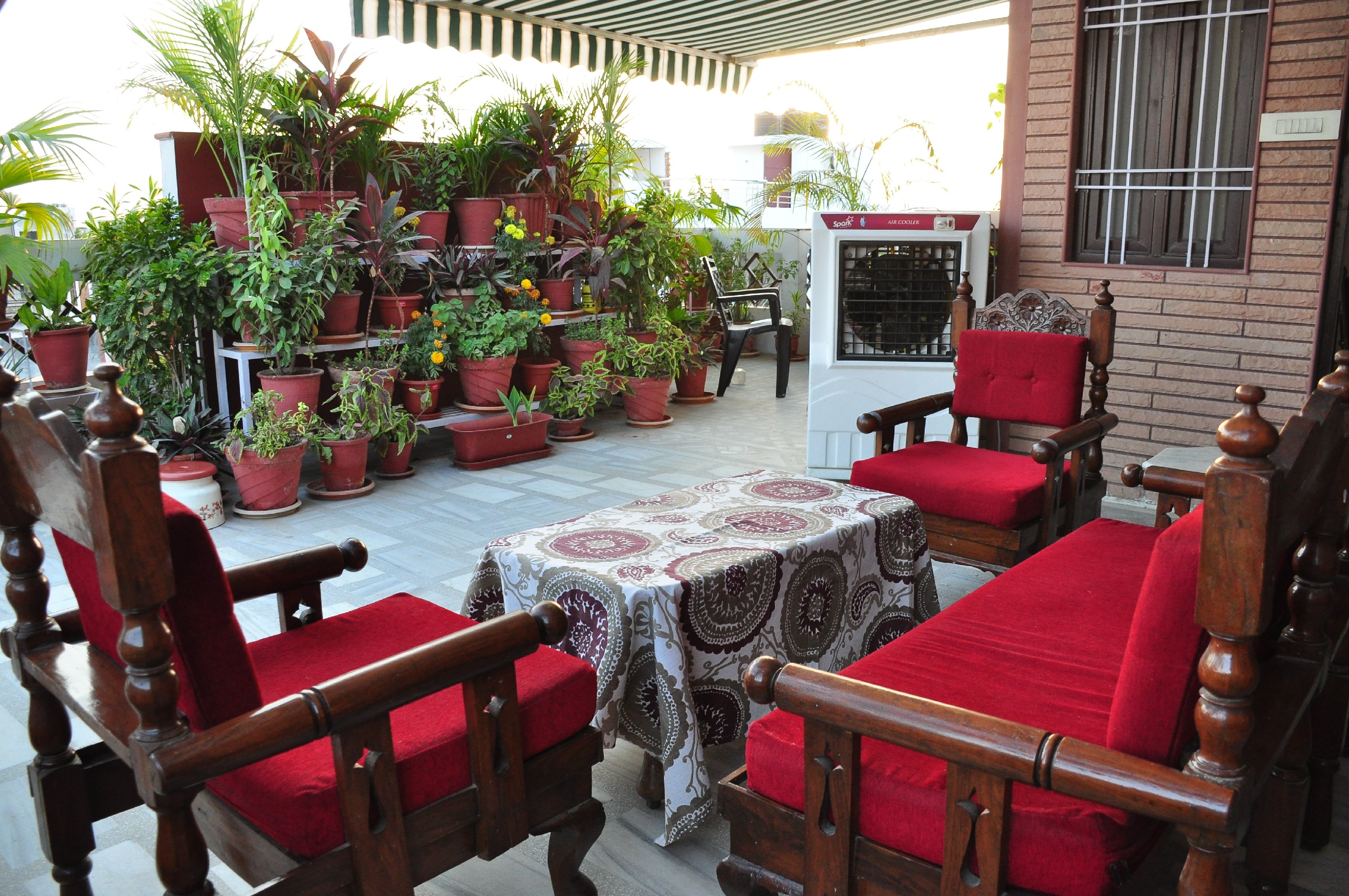 Michael Homestay | AC Rooms & Wifi - Tap to explore photos