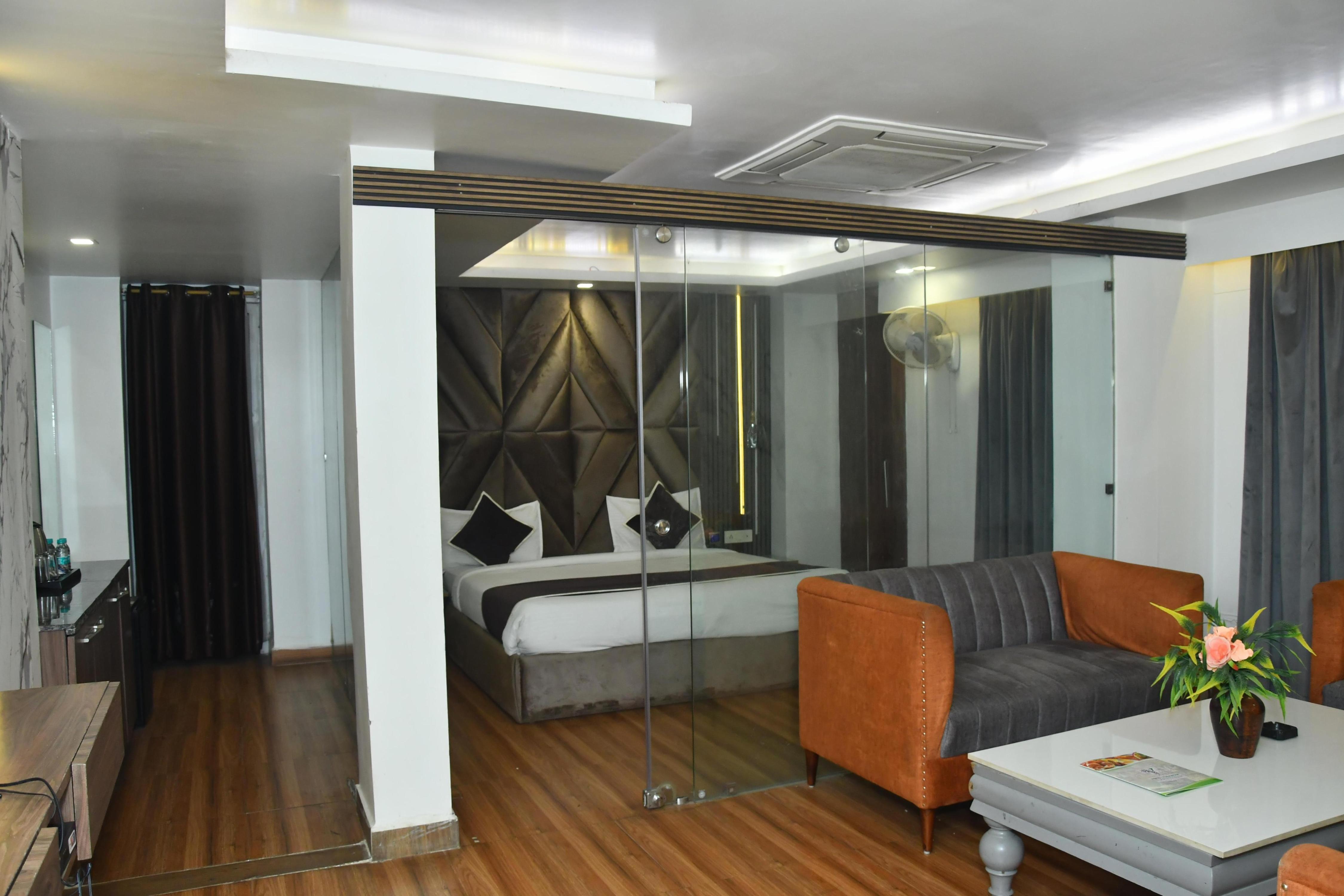 Hotel Yugantar and Banquet Room Type - Suite Room