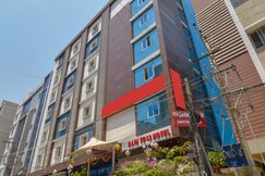HOTEL RAINTR33