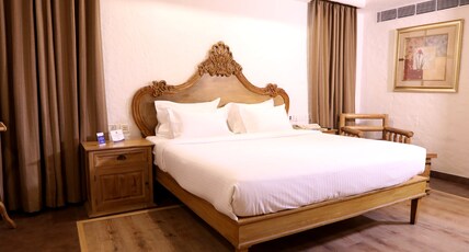 Shravanthi Sarovar Portico JP Nagar Room Type - Club Room - 1 Double Bed