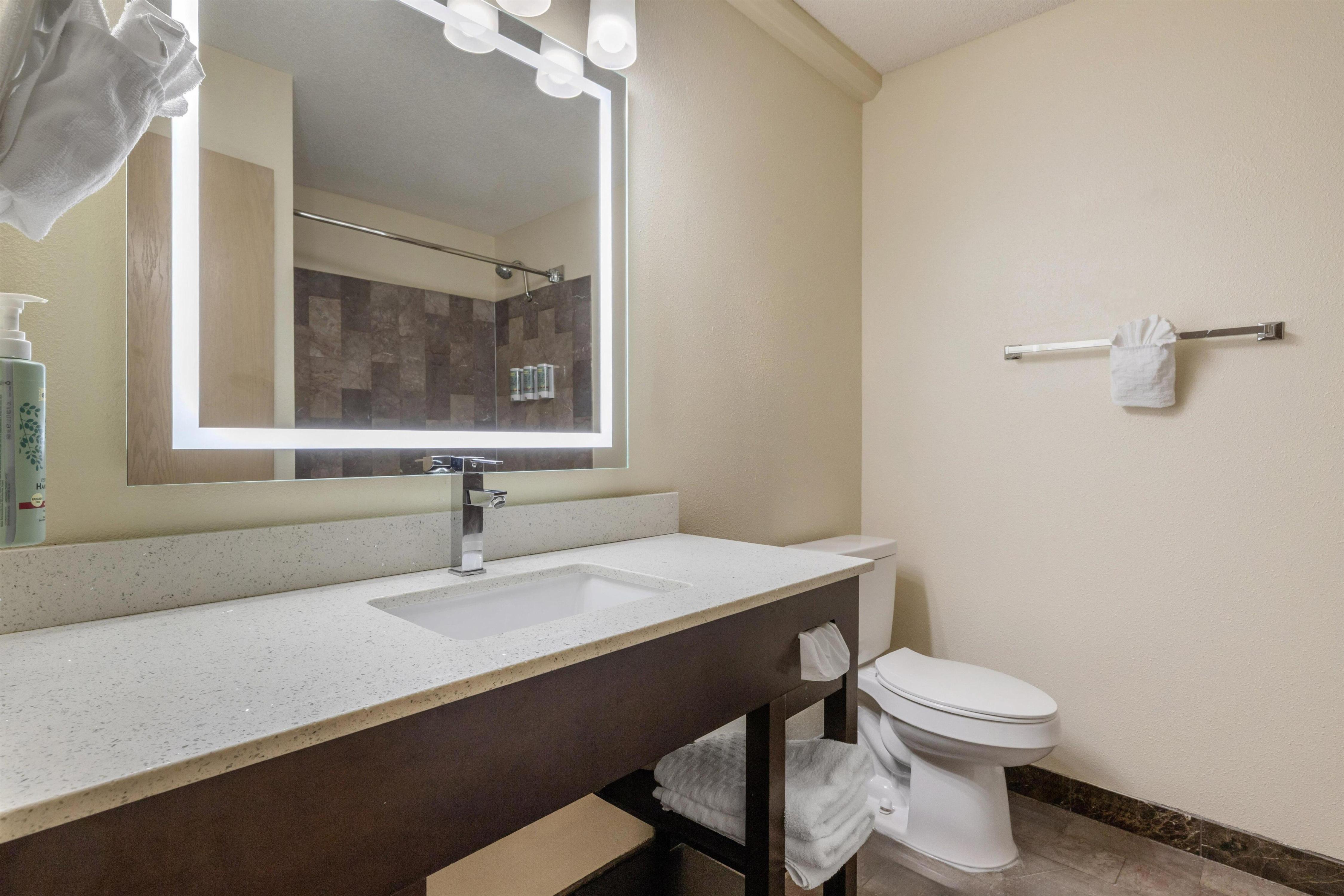 Best Western Aspen Hotel - Tap to explore photos