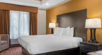 Best Western Aspen Hotel Room Type - Suite-1 King Bed, Non-Smoking, Separate Bedroom, Whirlpool, Sofa, Full Breakfast Best Western Aspen Hotel Room Type - Suite-1 King Bed, Non-Smoking, Separate Bedroom, Whirlpool, Sofa, Full Breakfast