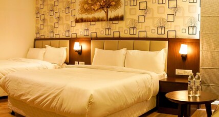 Hotel D Dev Room Type - Twin Deluxe Hotel D Dev Room Type - Twin Deluxe