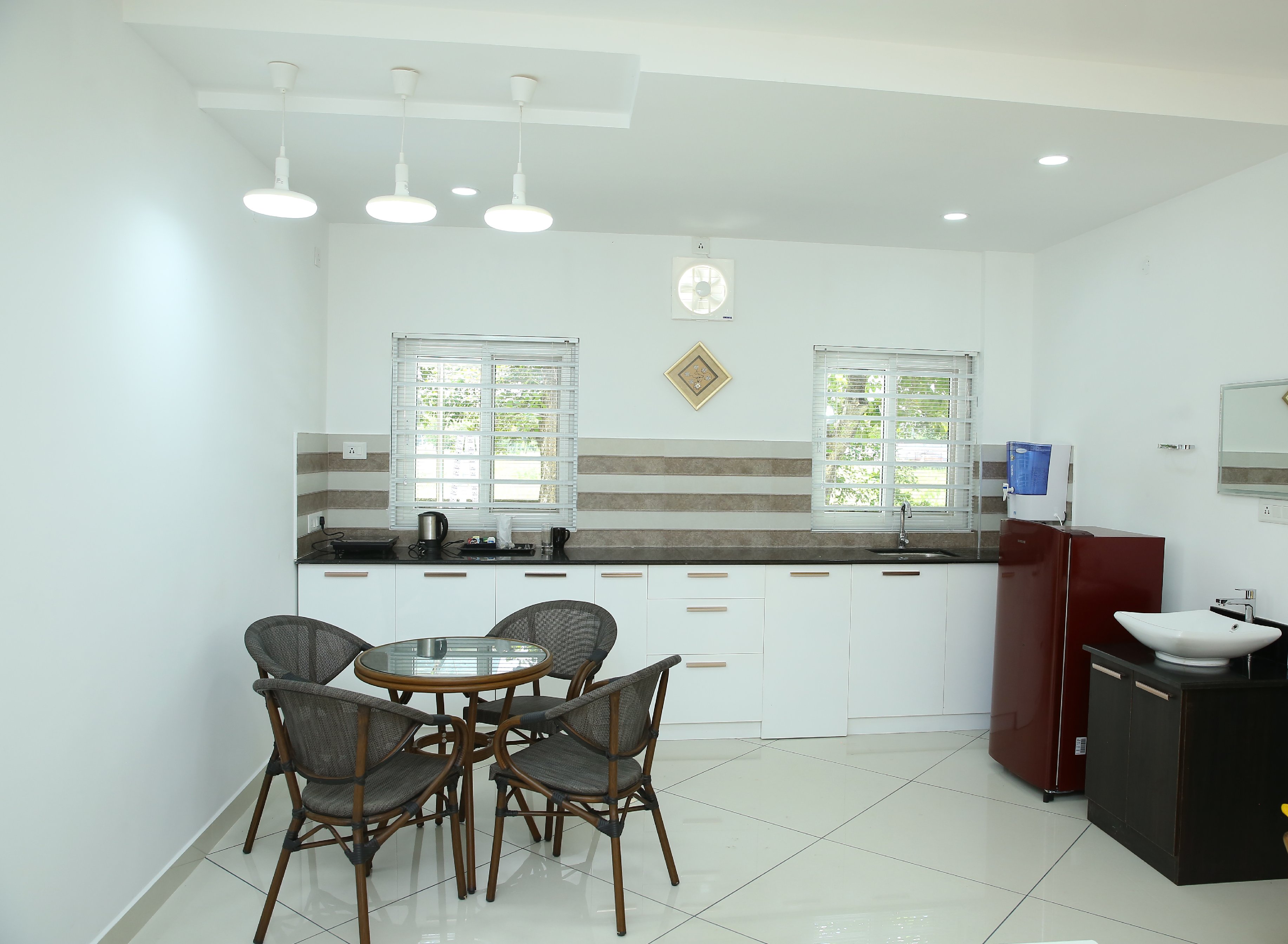 Eden Isle Luxury Service Apartments - Tap to explore photos