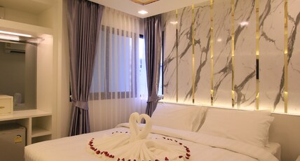 Pratunam Atrium Hotel Room Type - Superior King Room