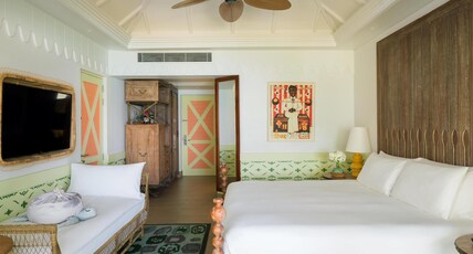 SAii Lagoon Maldives, Curio Collection by Hilton Room Type - BEACH ROOM