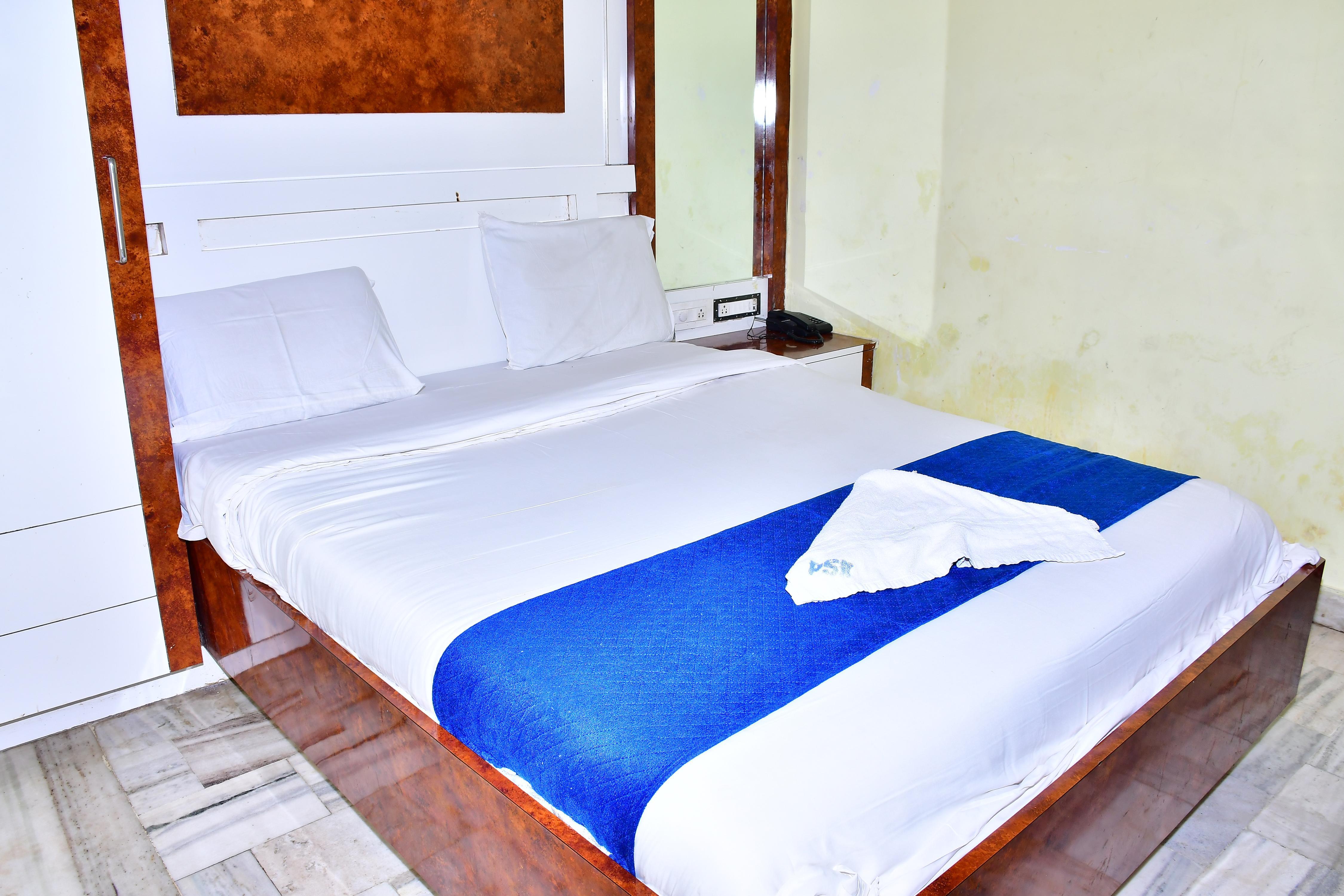 Hotel Golden Grand Room Type - classic ac