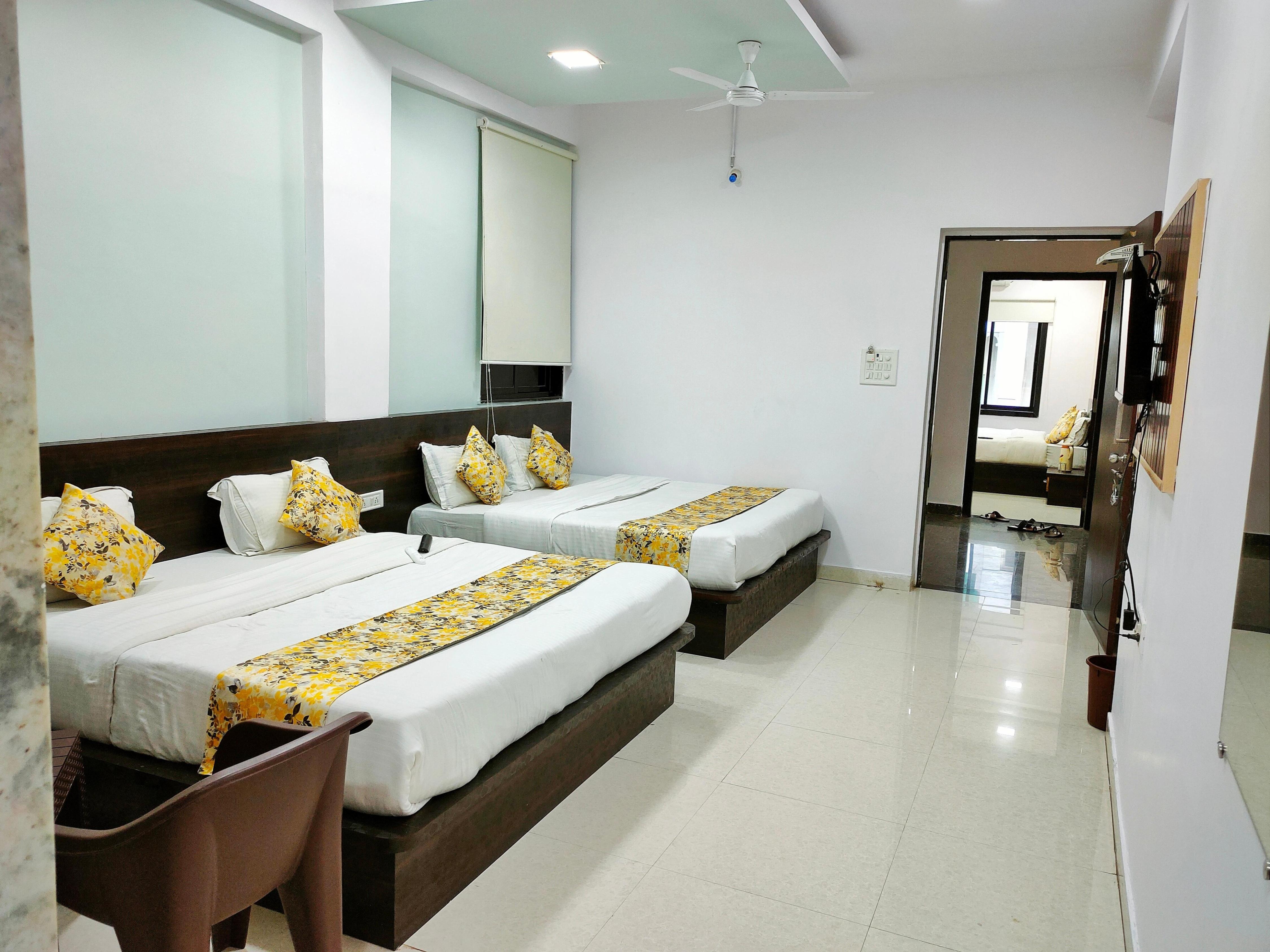 Bhavya Darshan Room Type - Family Room - Two Double Bed